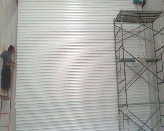 車間抗風(fēng)卷簾門.jpg
